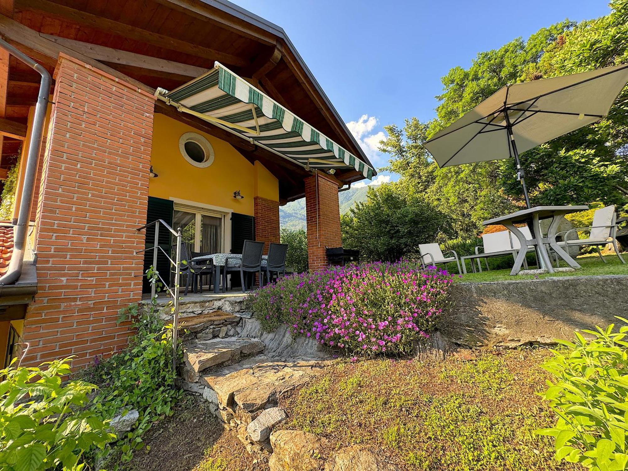 The Comfortable House With Big Pool In The Center Of Mergozzo Exterior foto